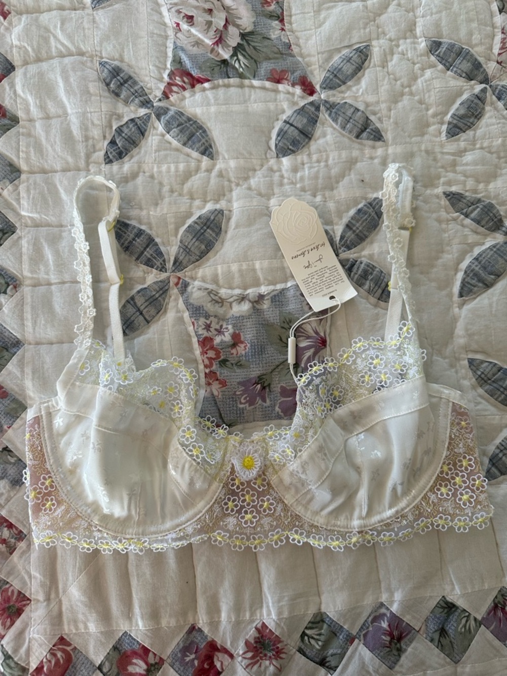 For Love & Lemons Floral Lace Daisy Underwire Bra 34C New With Tags